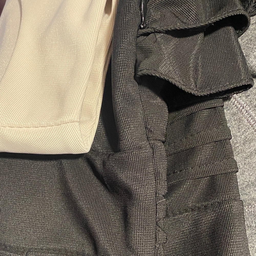 QED London Black & Cream Colorblock Ruffle Sheath Dress | Small - Picture 13 of 15